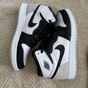 Air jordan 1 retro high stage haze